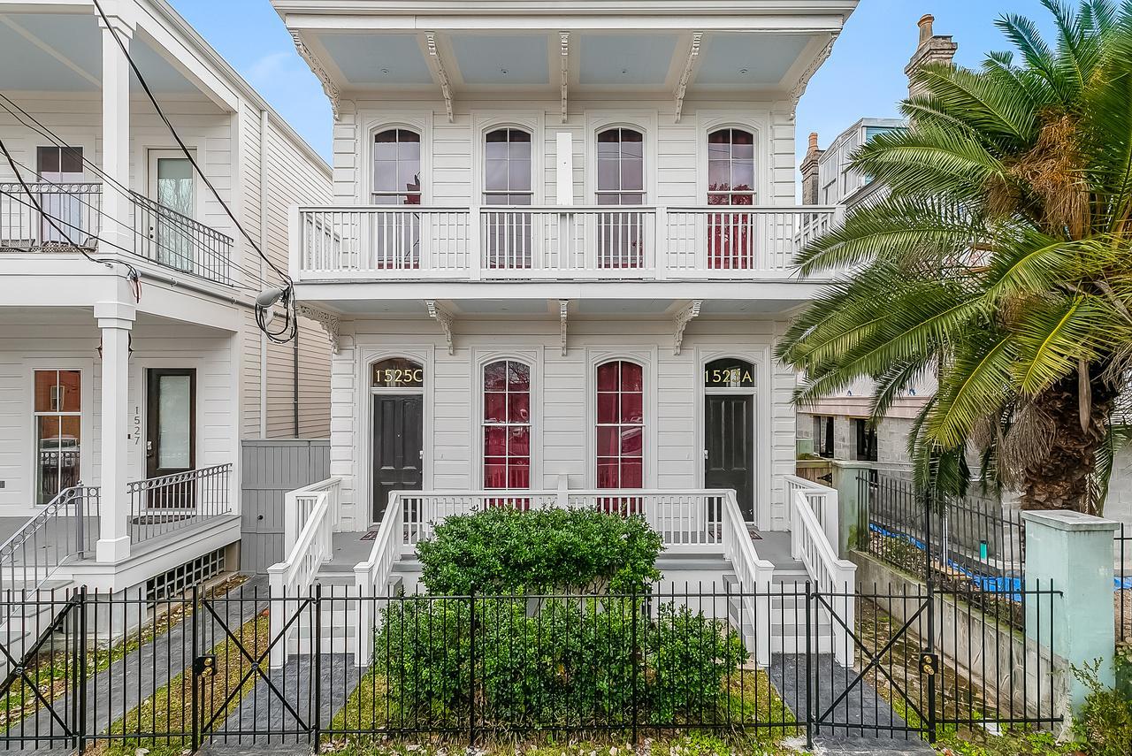 Modern 2Br On Carondelet By Hosteeva Apartment New Orleans Bagian luar foto