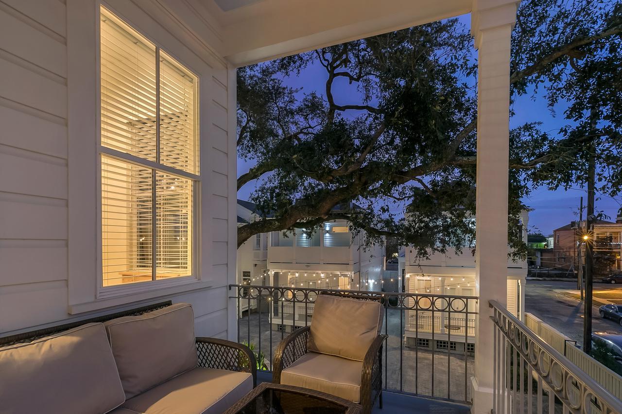 Modern 2Br On Carondelet By Hosteeva Apartment New Orleans Bagian luar foto